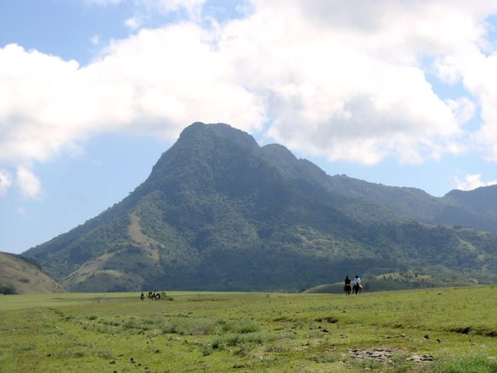 Marveling at Komba’s mountain history