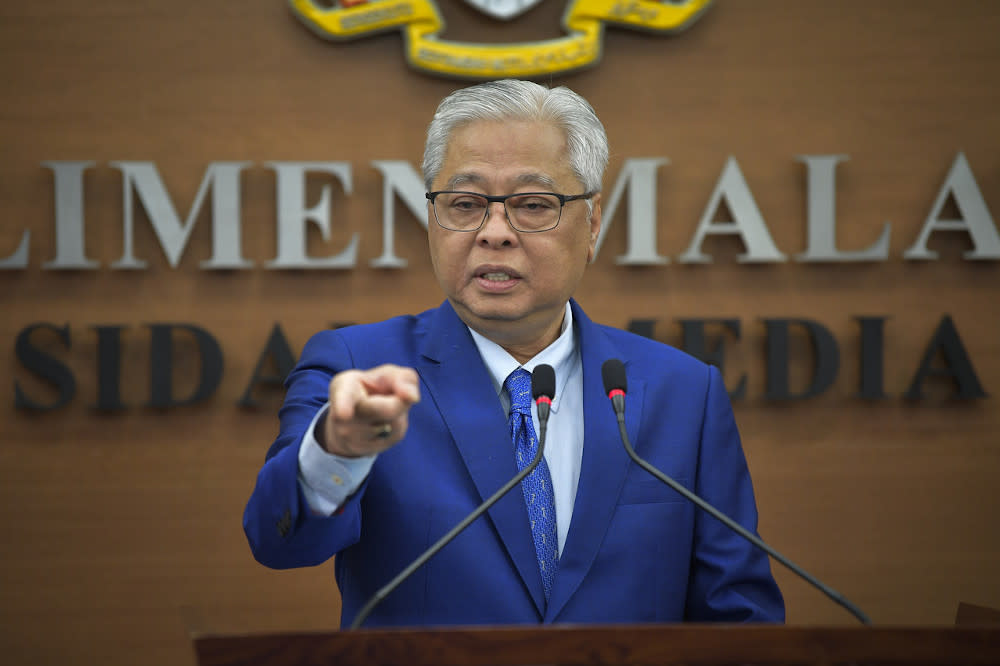 Senior Minister (Security Cluster) Datuk Seri Ismail Sabri Yaakob speaking to the media in Kuala Lumpur August 3, 2020. — Bernama pic