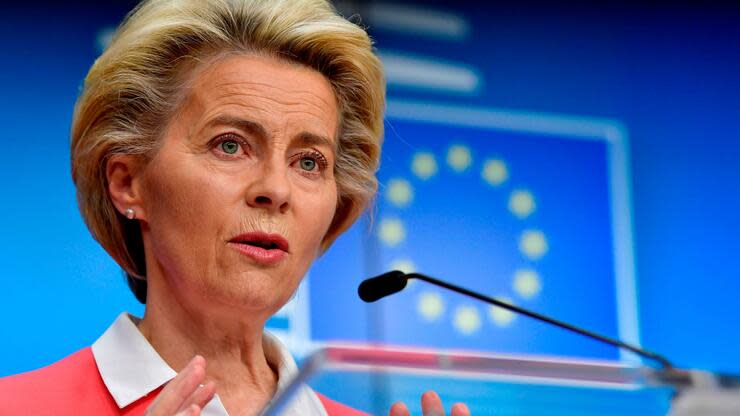 Von der Leyen nahm nach dem Kontakt mit der inzwischen positiv getesteten Person am EU-Sondergipfel teil. Foto: dpa