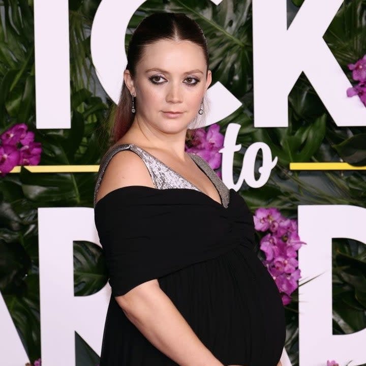 A pregnant Billie on the red carpet
