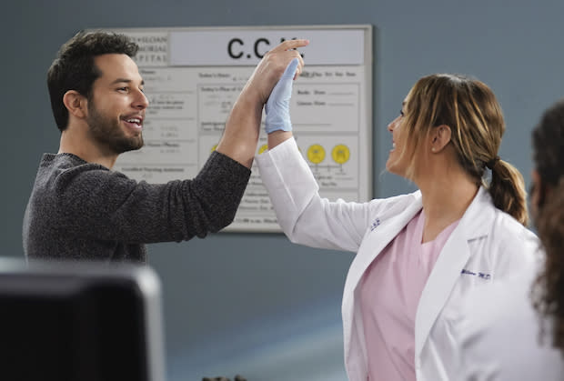 greys anatomy skylar astin 1