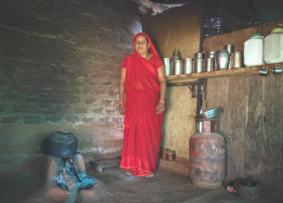 Lakhpati Bai Bhallabi - Madhya Pradesh