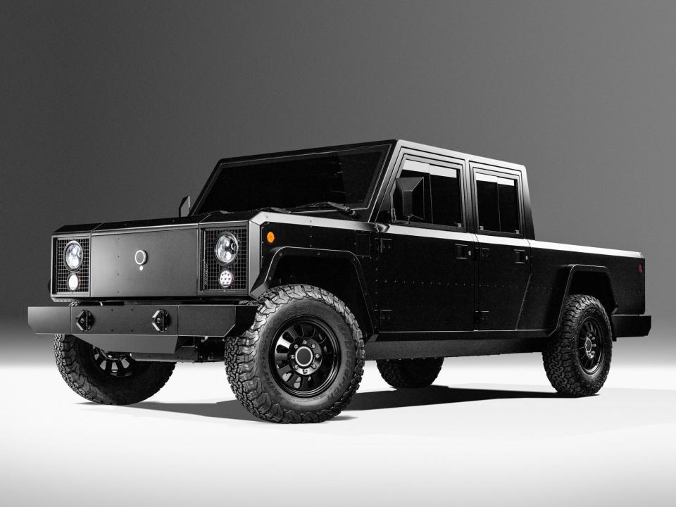 22 Bollinger Motors B2 3 4 studio