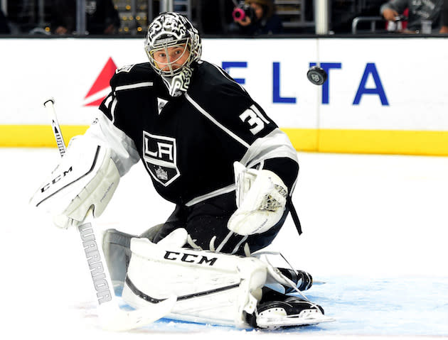 LOS ANGELES, CA – MARCH 23: Ben Bishop #31 of the Los Angeles Kings makes a save on a shot from the Winnipeg Jets during the third period of a 5-2 Kings win at Staples Center on March 23, 2017 in Los Angeles, California. (Photo by Harry How/Getty Images)