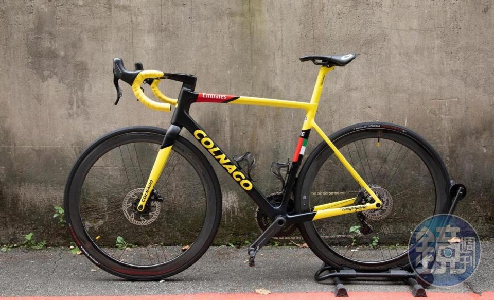 能搶到這台八十萬元級的COLNAGO環法冠軍限量車，足見捷世樂的店家實力之強、客群中不乏臥虎藏龍之輩。（約80萬元／台）