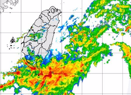 颱風論壇｜天氣特急」也引述歐洲數值模式未來4日的雨區模擬，預估還會有一輪更大範圍的雨勢。（圖取自氣象局網頁）