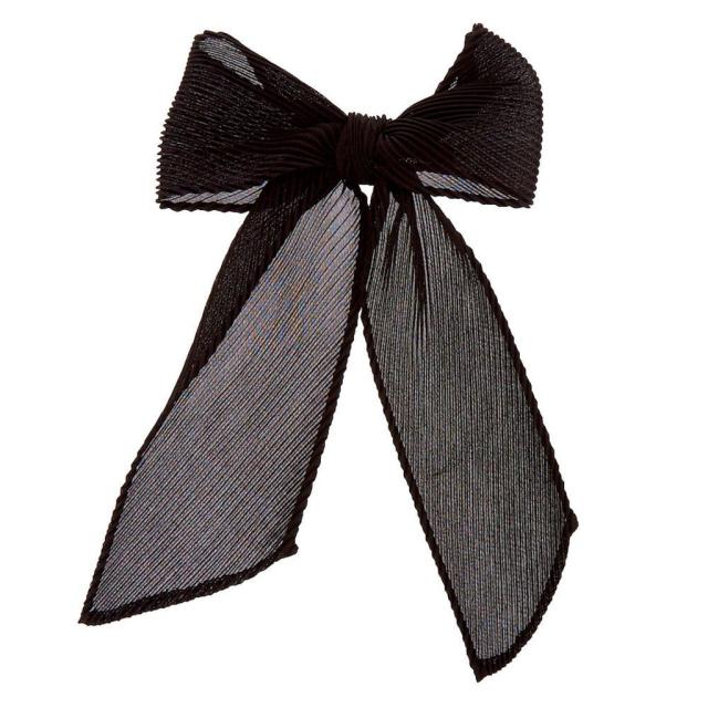 Hair Bows Are Literally Everywhere Right Now