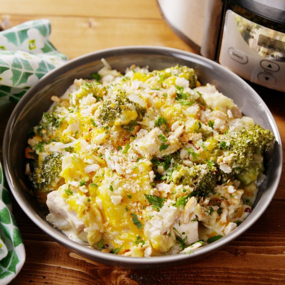 Slow Cooker Broccoli Cheddar Chicken Casserole