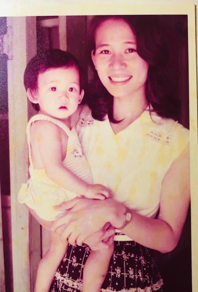 林志玲也在今年母親節貼出兩人合照，好感情一覽無遺。（翻攝林志玲臉書粉絲頁）