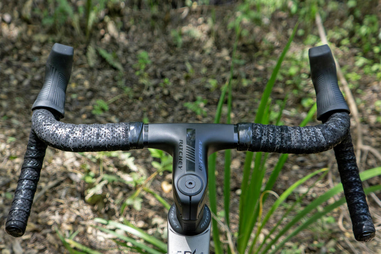 Ritchey SuperLogic Butano Ridge fully-integrated 1-piece UD carbon gravel bar cockpit