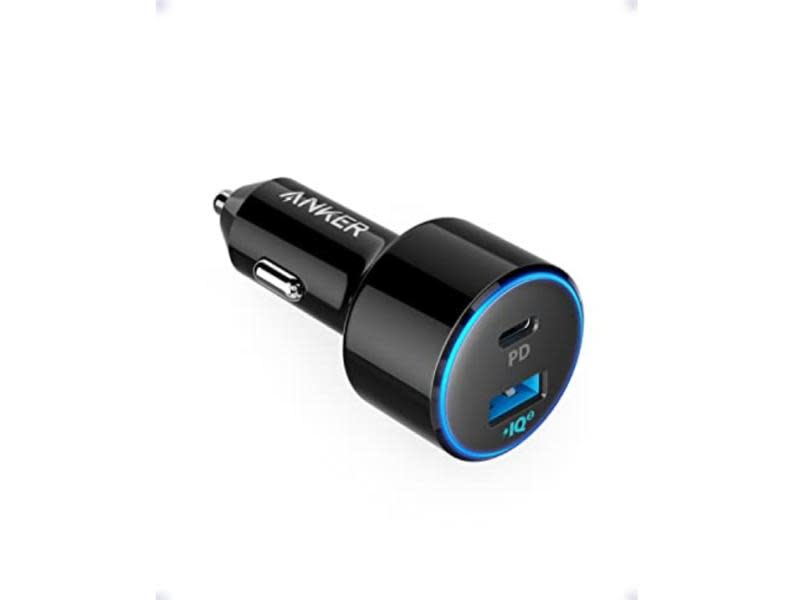 Cargado USB C para automóvil Anker. Foto: Amazon.com