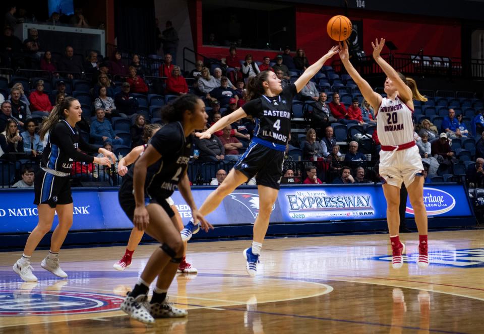 Southern Indiana’s Vanessa Shafford (20) takes a shot over Eastern Illinois’ Lyric Johnson (4) as the University of Southern Indiana Screaming Eagles play the Eastern Illinois University Panthers at Screaming Eagles Arena in Evansville, Ind., Thursday, Jan. 26, 2023.