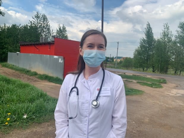 Dr Elena Kolmakova is travelling with a mobile clinic, trying to persuade skeptical Russians that it's in their interest to get vaccinated against COVID-19.