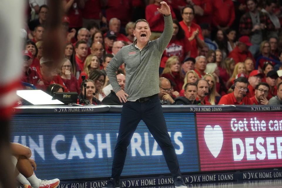 Arizona Wildcats head coach Tommy Lloyd yells out to his team as they take on the Arizona State Sun Devils at McKale Center in Tucson on Feb. 25, 2023.