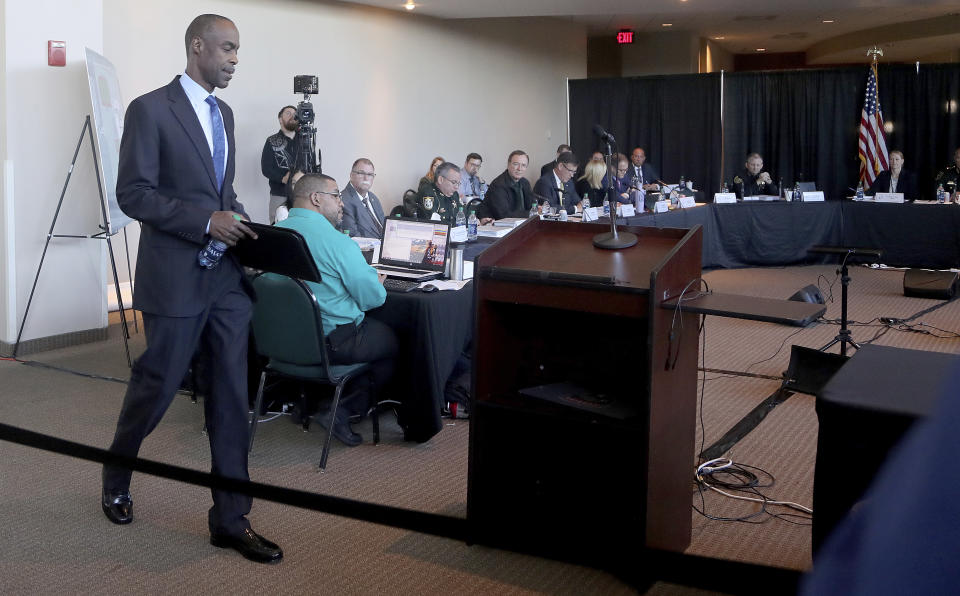 Broward County School Superintendent Robert Runcie walks to the podium during the Marjory Stoneman Douglas High School Public Safety Commission meeting Thursday, Nov 15, 2018. (Mike Stocker/South Florida Sun-Sentinel via AP, Pool)