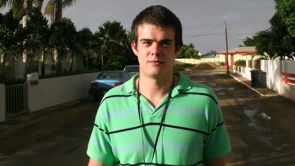 Joran van der Sloot walks in December 2007 to a supermarket near his parents' house in Aruba after he is released from prison. - Raul Henriquez/AFP/Getty Images/FILE