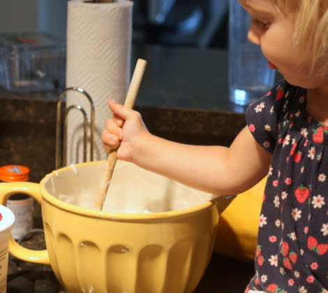 5 ways to get your kids involved in the kitchen