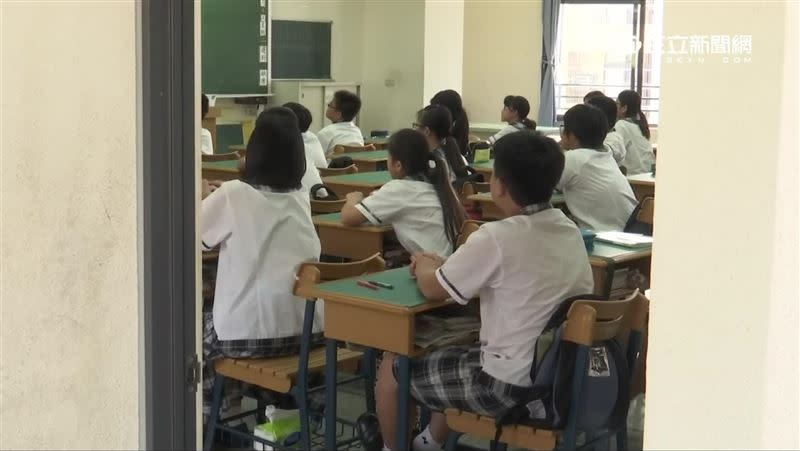 各縣市政府陸續宣布，高中以下學校恢復「實體課程」。（示意圖／資料照）