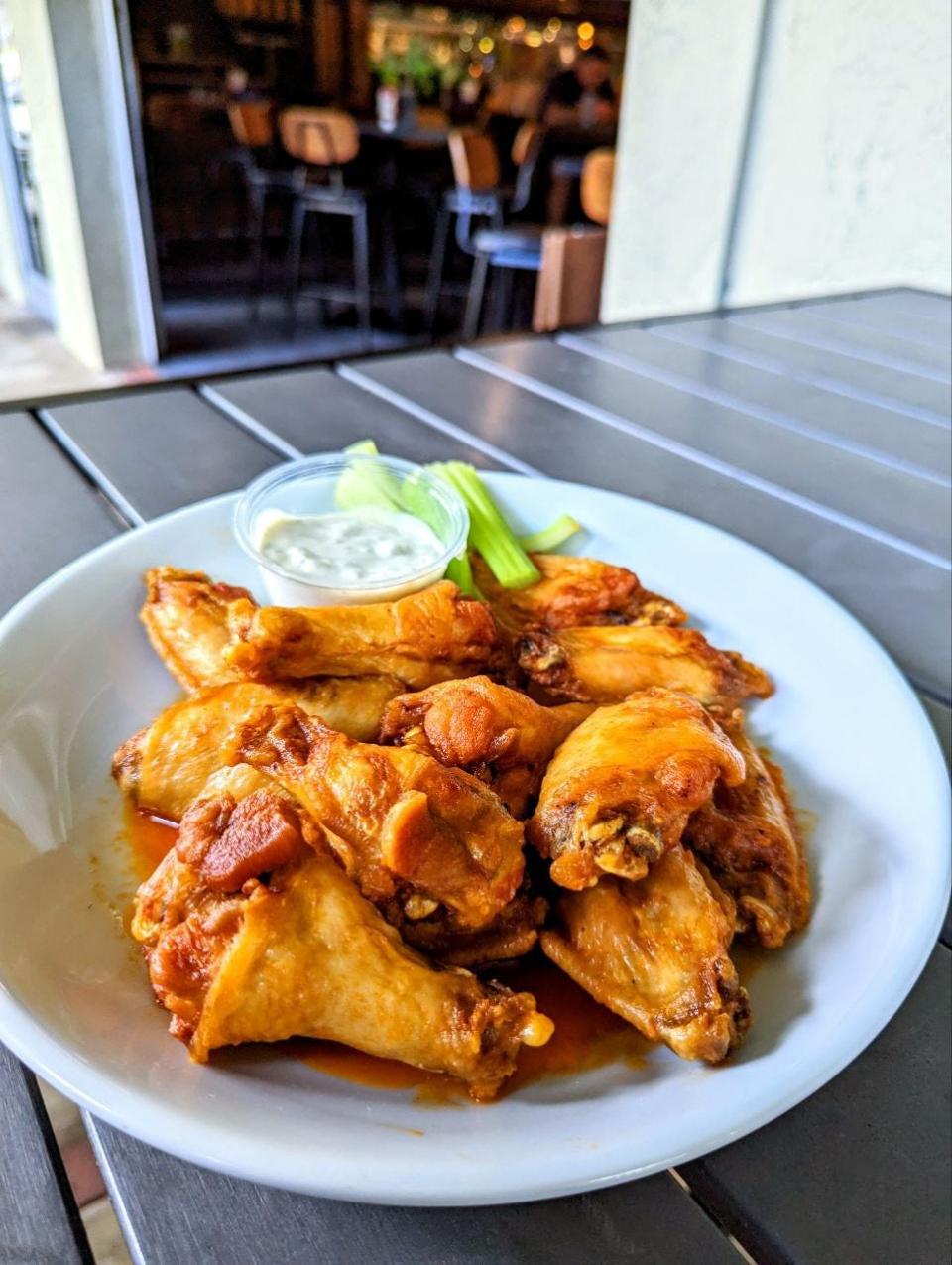 Legends Tavern and Grille in Palm Beach Gardens will be offering several deals for the Super Bowl including takeout specials on their wings.