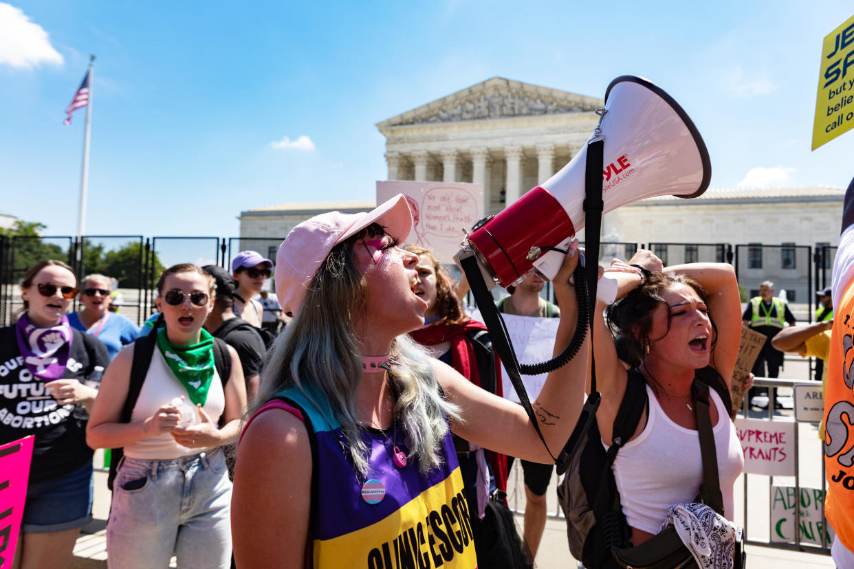 Abortion rights demonstrators protest outside the Supreme Court (Hannah Beier for NBC News)