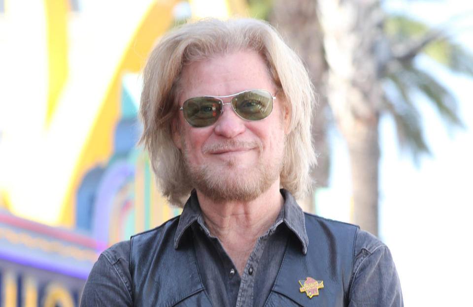 Daryl Hall Obtains Restraining Order Against John Oates   F3137fd36268fcca6f37bc343260c570