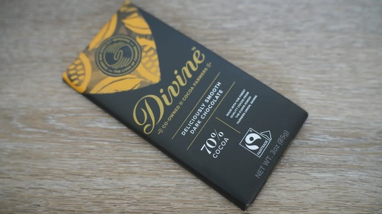 Divine Deliciously Smooth Dark Chocolate bar