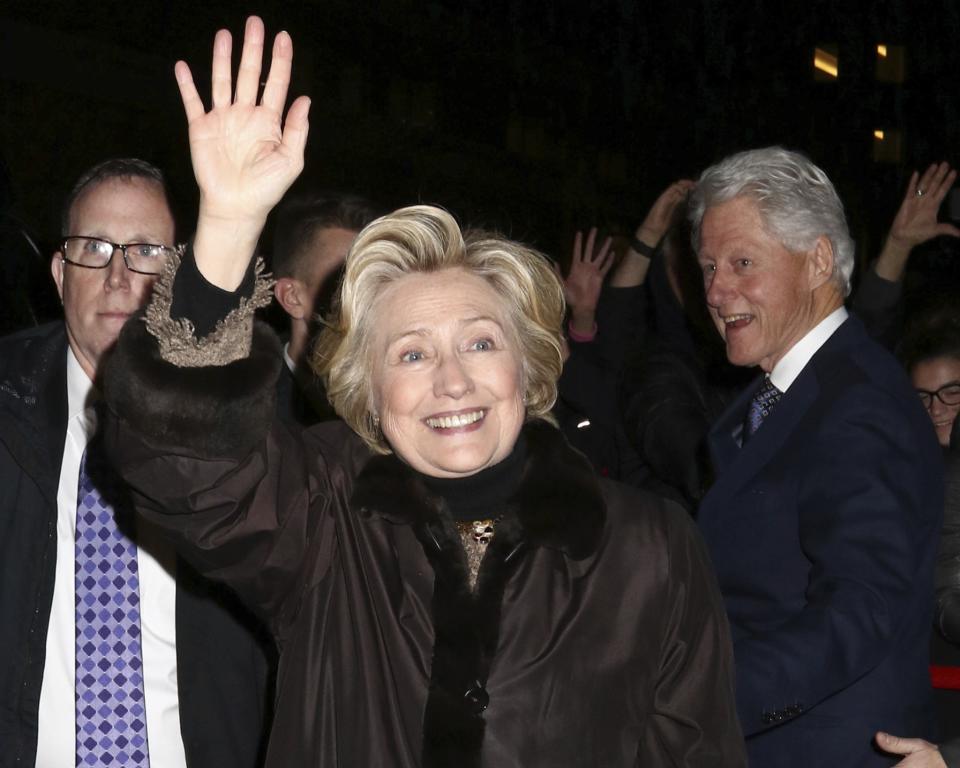 Hillary Clinton meldet sich kraftvoll zurück. (Bild: Greg Allen/Invision/AP)