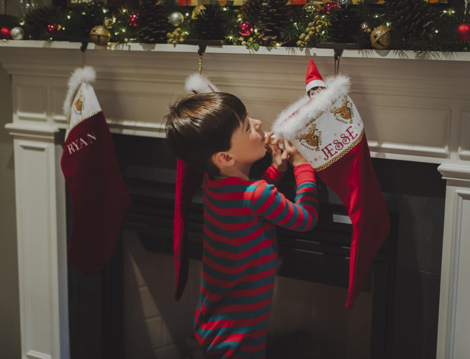 Hinter der Tradition, Socken vor den Kamin zu hängen, steckt natürlich eine Geschichte. (Bild: Getty Images)