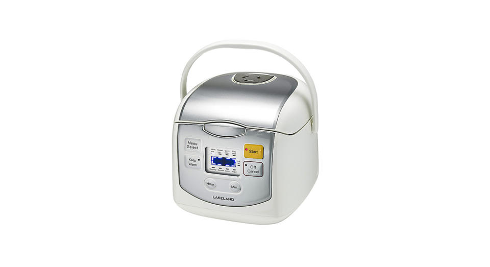 Small and simple, with easy to use built-in functions, this mini rice cooker is hard to beat