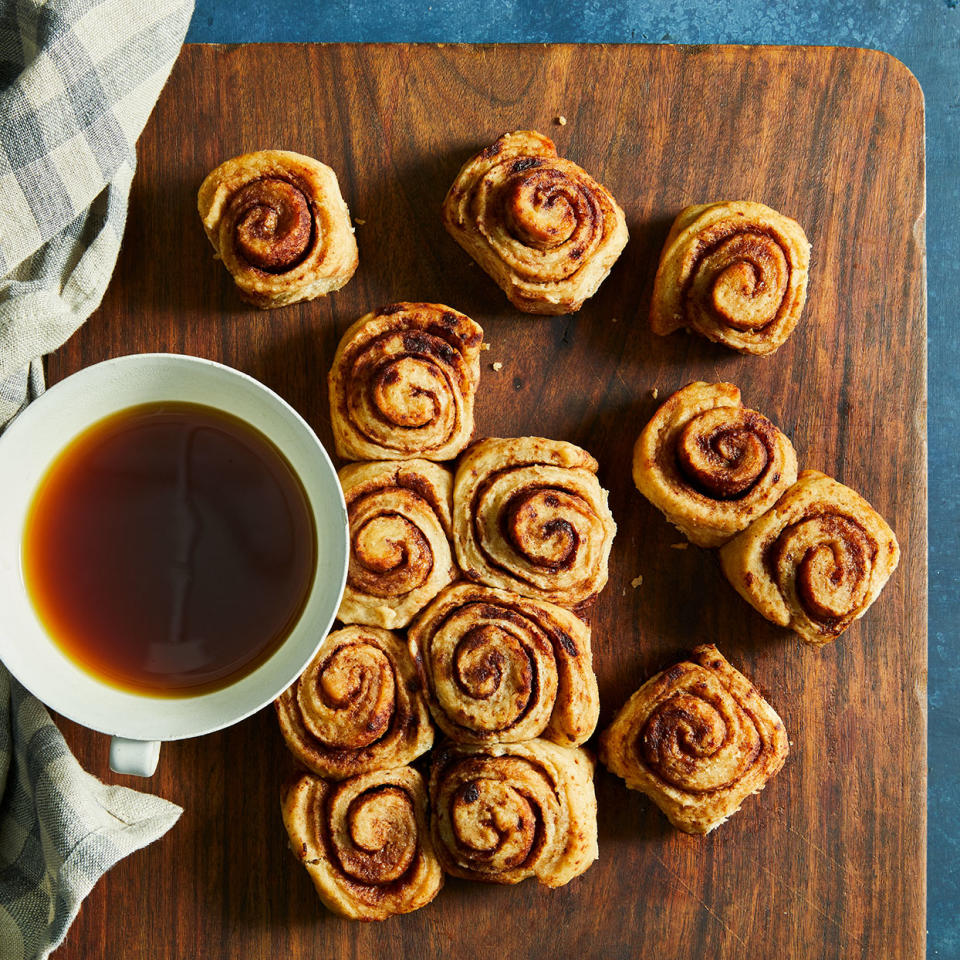 Cinnamon-Sugar Pull-Apart Rolls