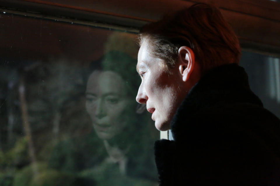 Swinton as Julie, a filmmaker seeking to better understand her mother<span class="copyright">Sandro Kopp—Eternal Daughter Productions Limited/British Broadcasting Corporation</span>