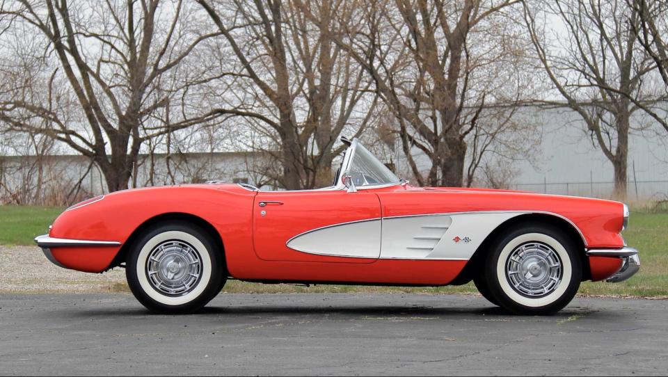 1959 CHEVROLET CORVETTE CONVERTIBLE 1