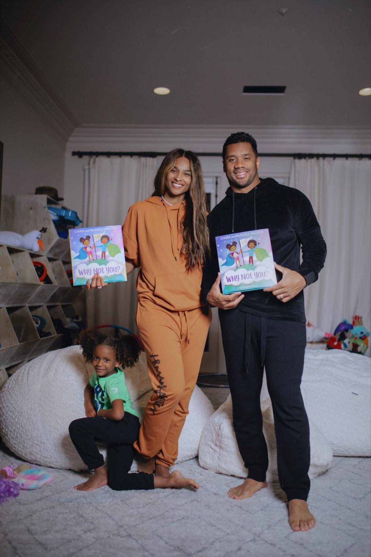 Russell Wilson, Ciara post Broncos-themed family photo - Sports Illustrated