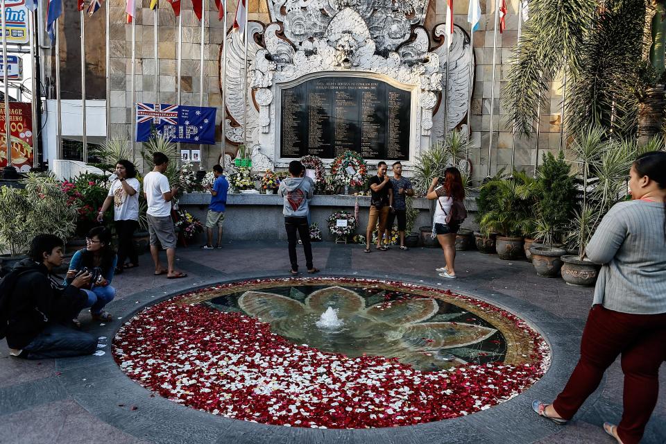 <p>File Image: People gather at the Bali Bombing Memorial Monument on 12 October 2013 in Kuta, Bali, Indonesia. People gathered at various memorial ceremonies today to remember the victims of the 2002 Kuta nightclub bombings which killed 202 people</p> (Getty Images)