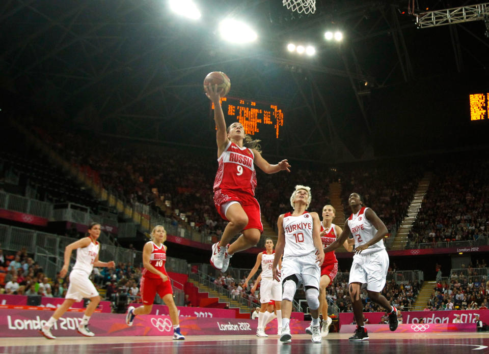 Hammon scoring for the Russian national team during the 2012 Olympic Games in London.<span class="copyright">Mike Segar—Reuters</span>