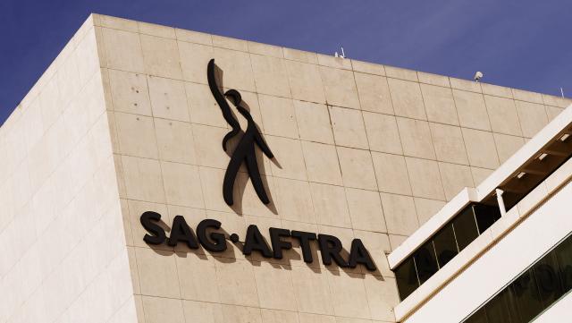 SAG-AFTRA, Super Bowl Halftime Producers Reach Deal On Payment For