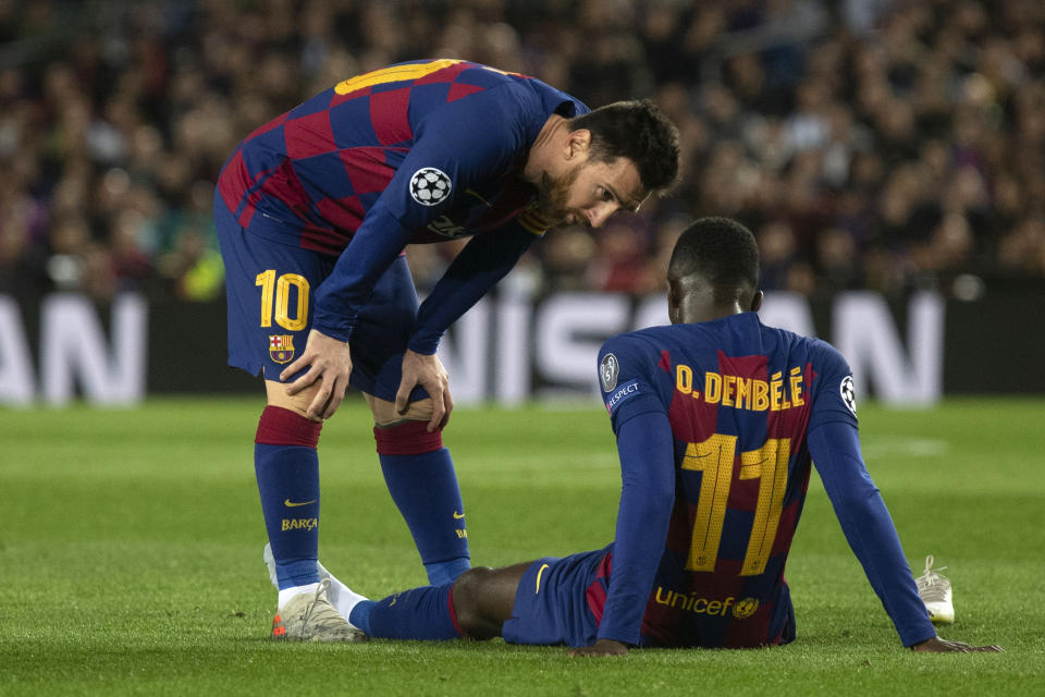 BARCELONA, SPAIN - NOVEMBER 27: Ousmane Dembele of FC Barcelona injured during the UEFA Champions League group F match between FC Barcelona and Borussia Dortmund at Camp Nou on November 27, 2019 in Barcelona, Spain. (Photo by TF-Images/Getty Images)