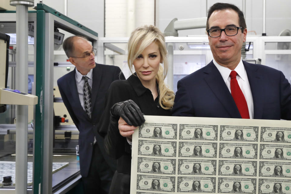 Steven Mnuchin and Louise Linton. (Photo: AP/Jacquelyn Martin)