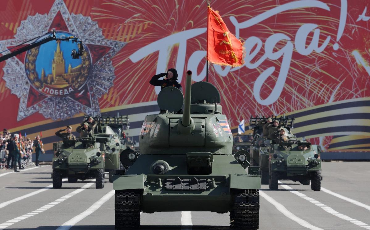 Подивіться “сумний” парад Росії до Дня Перемоги