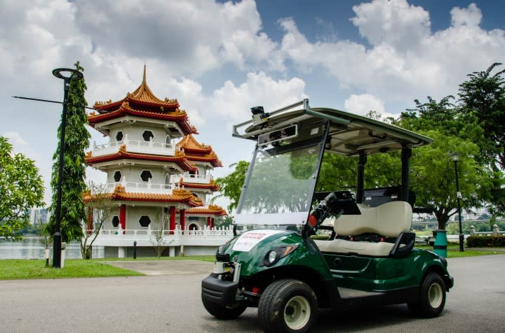 Driverless buggies are being tested in the Chinese and Japanese Gardens, the first time two such vehicles are available to the public.