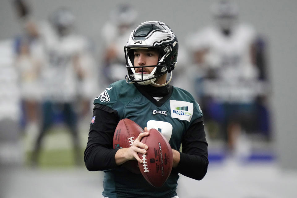 960px x 640px - Eagles activate punter Arryn Siposs from IR for Super Bowl