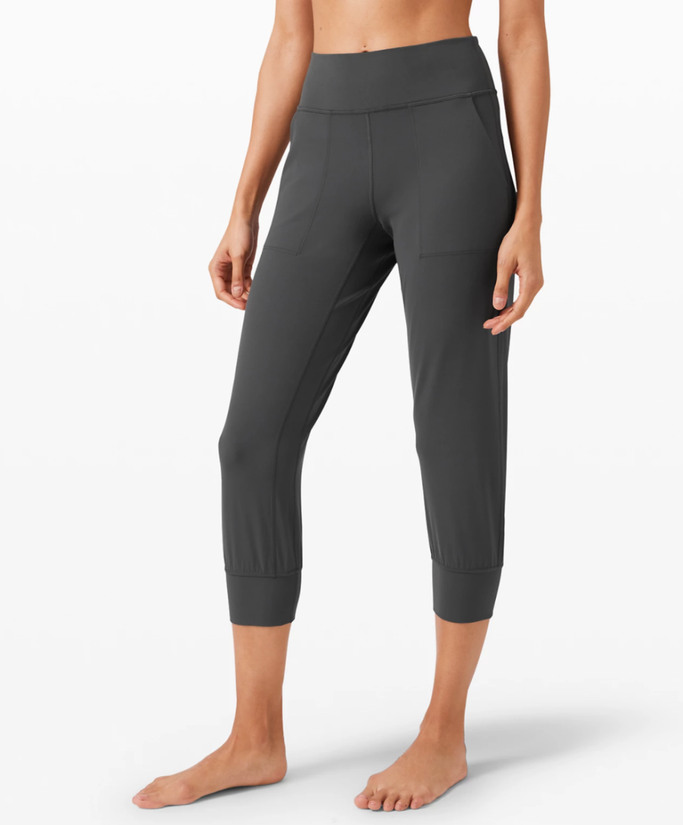 Align Jogger Crop. Image via Lululemon.