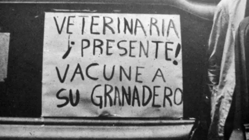 "Granaderos" se le conocía a la unidad que buscaba controlar a los manifestantes.