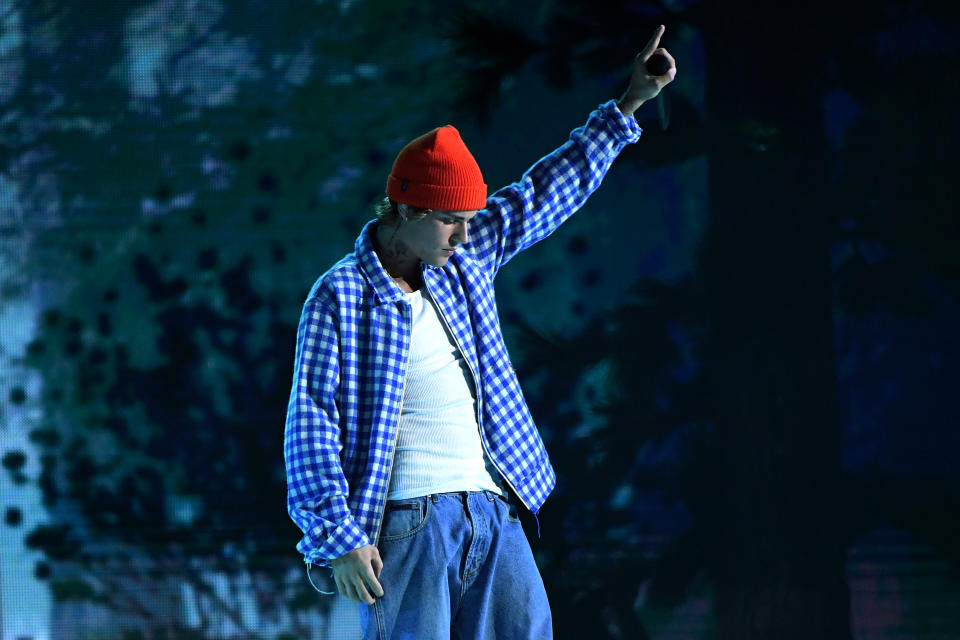 Justin Bieber took issue with his Grammy nominations for not categorizing his work as R&B. (Photo: Kevin Mazur/AMA2020/Getty Images)