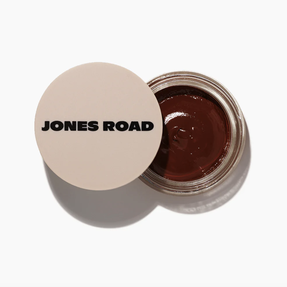 <p><strong>Jones Road</strong></p><p>jonesroadbeauty.com</p><p><strong>$44.00</strong></p><p><a href="https://go.redirectingat.com?id=74968X1596630&url=https%3A%2F%2Fjonesroadbeauty.com%2Fproducts%2Fwhat-the-foundation&sref=https%3A%2F%2Fwww.harpersbazaar.com%2Fbeauty%2Fmakeup%2Fg40448429%2Fbest-foundation-for-dry-skin%2F" rel="nofollow noopener" target="_blank" data-ylk="slk:Shop Now;elm:context_link;itc:0;sec:content-canvas" class="link ">Shop Now</a></p><p>Created by makeup legend <a href="https://www.harpersbazaar.com/beauty/makeup/a38191146/bobbi-brown-jones-road-store-interview/" rel="nofollow noopener" target="_blank" data-ylk="slk:Bobbi Brown;elm:context_link;itc:0;sec:content-canvas" class="link ">Bobbi Brown</a>, this versatile foundation from Jones Road acts more like a moisturizer. Depending on your preference, this essential is seamlessly applied with a brush, sponge, or your fingers (just note that a little goes a long way).</p>