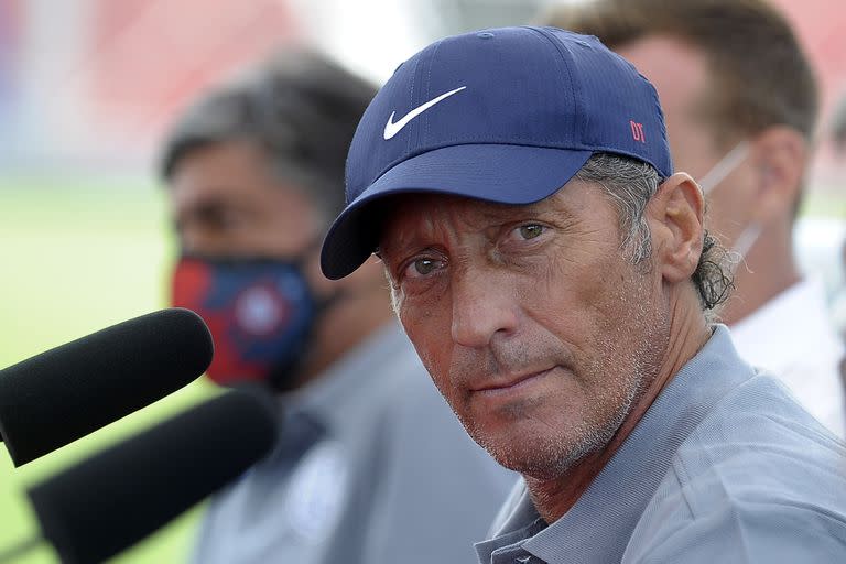 Pedro Troglio fue optimista en su presentación en San Lorenzo; el director técnico cree que el equipo puede estar en los primeros lugares