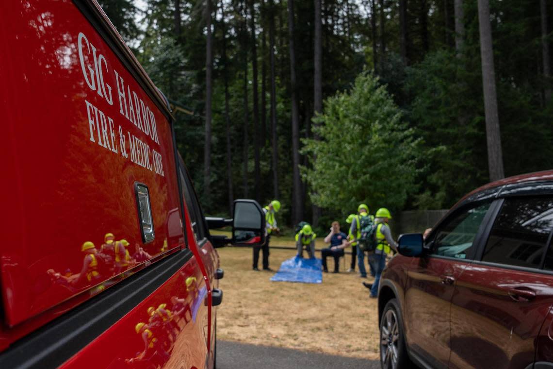 On Saturday Aug. 13, 2022 the first Gig Harbor C.E.R.T. class completed their certification in Gig Harbor after handling a simulated emergency. The mock scenario was an earthquake with a lot of simulated injuries.