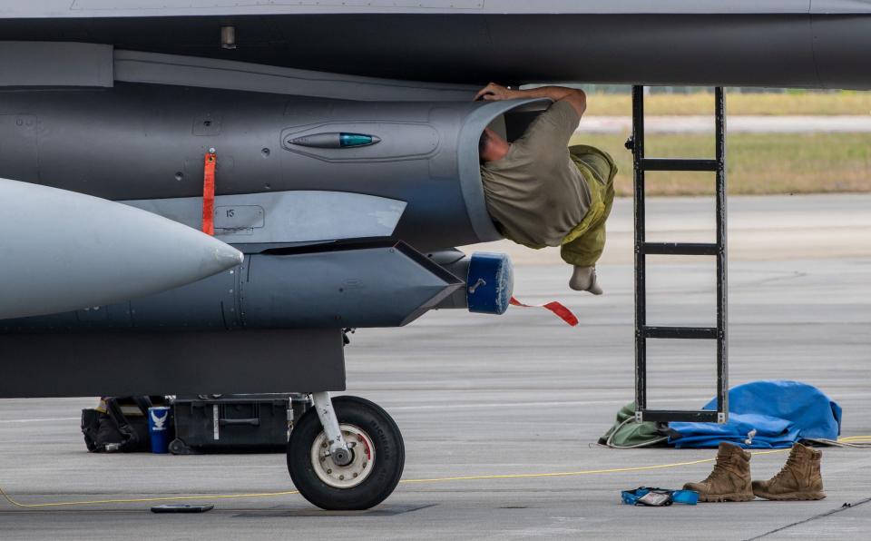 Air Force F-16 air intake