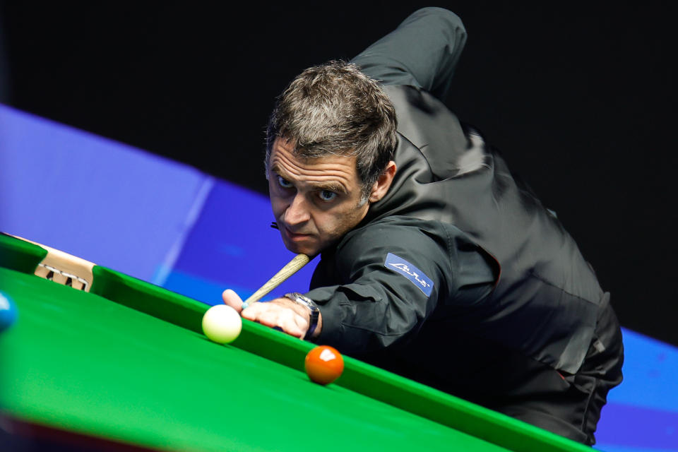 TIANJIN, CHINA - NOVEMBER 09: Ronnie O'Sullivan of England plays a shot in the quarter-final match against Ali Carter of England on Day 5 of the 2023 International Championship at the Tianjin People's Stadium on November 9, 2023 in Tianjin, China. (Photo by VCG/VCG via Getty Images)