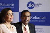 Reliance Jio, launched in 2016, accumulated massive debt as it enticed subscribers with its free voice calling and dirt-cheap data. The risky bet paid off – it became the number one player in the Indian telecom industry in no time. Impressed by its raging success, global investors pumped 1.16 crore rupees in the telecom arm of Reliance Industries. Of them, Facebook and Google invested $5.7 billion in April and $4.5 billion in June respectively for a minority stake in the company. This not just helped Reliance Jio, but also its parent Reliance Industries, clear a massive debt of Rs 161,035 crore in less than two months – and in the middle of a global pandemic in June. The aim was to get there by 31 March 2021.